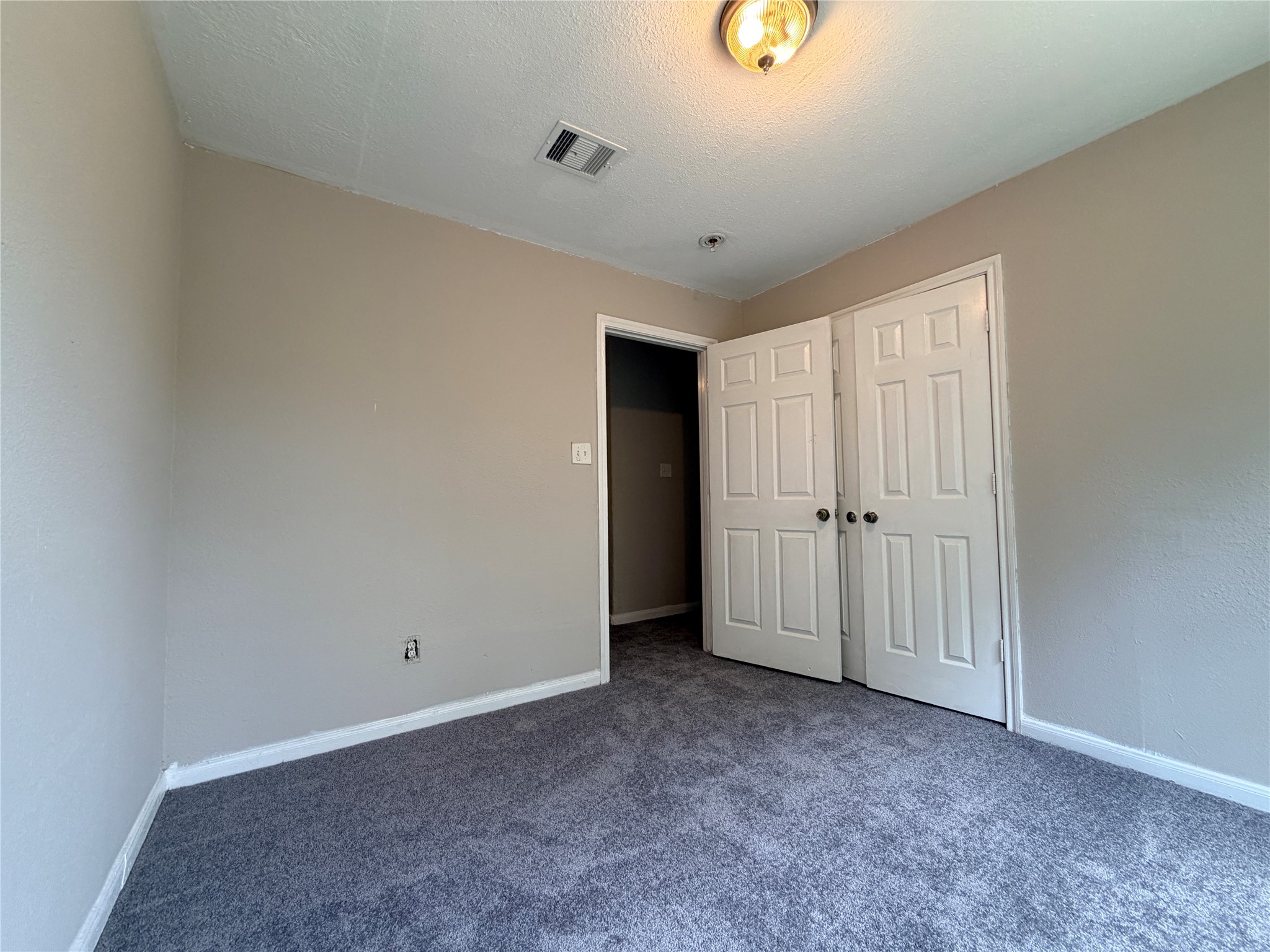5408 Groveton Street, Unit B Houston, TX 77033 - Photo 10 of 15