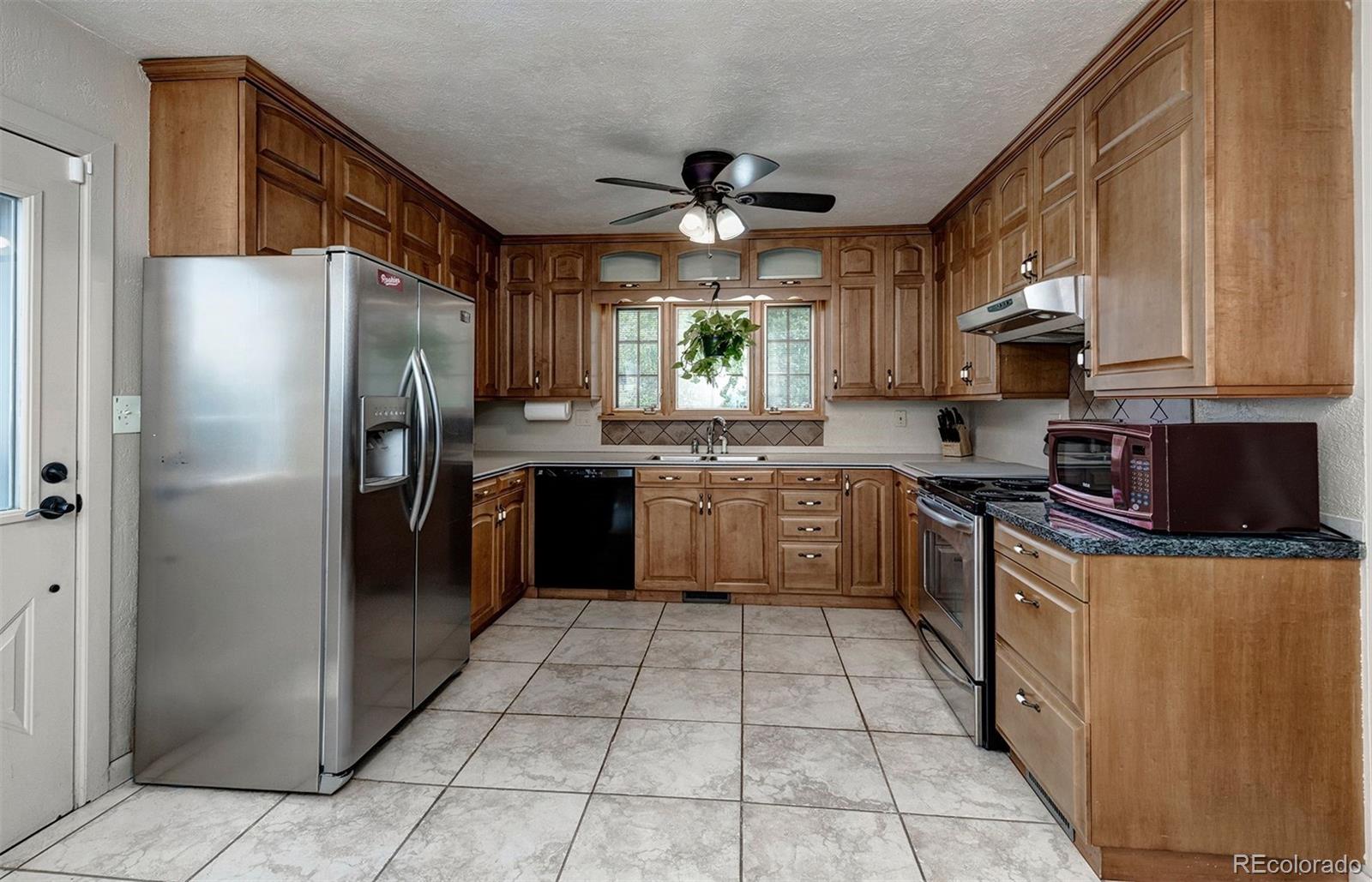 4290 Loco Lane Evergreen, CO 80439 - Photo 7 of 25