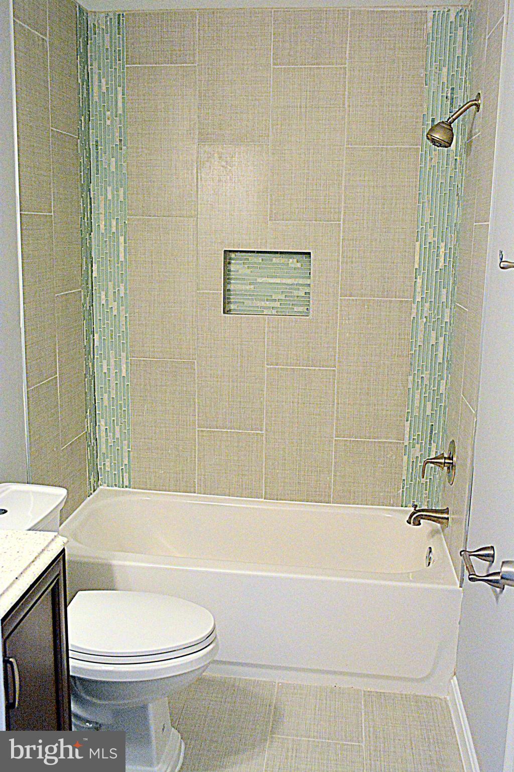 112 Oakmere Road Owings Mills, MD 21117 - Photo 8 of 20 Bath