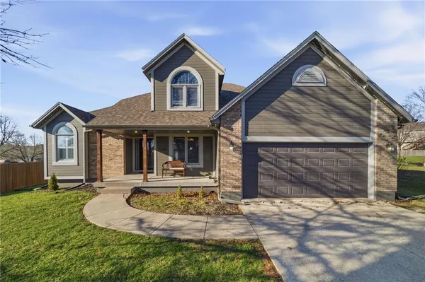 $430,000 | 1510 Colt Circle, Raymore, MO 64083