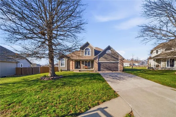 $430,000 | 1510 Colt Circle, Raymore, MO 64083