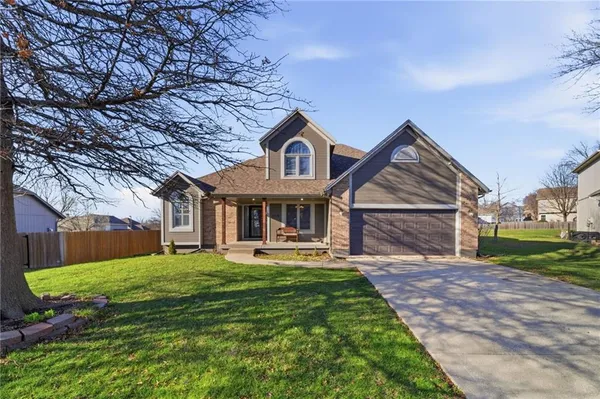 $430,000 | 1510 Colt Circle, Raymore, MO 64083