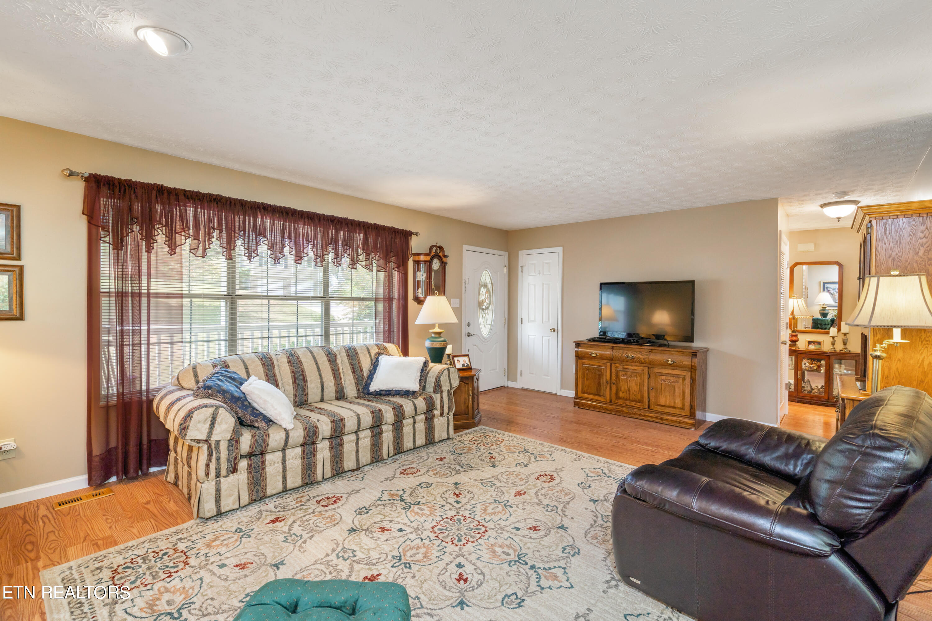 2808 Sood Road Knoxville, TN 37921 - Photo 10 of 42 2808 sood rd-11