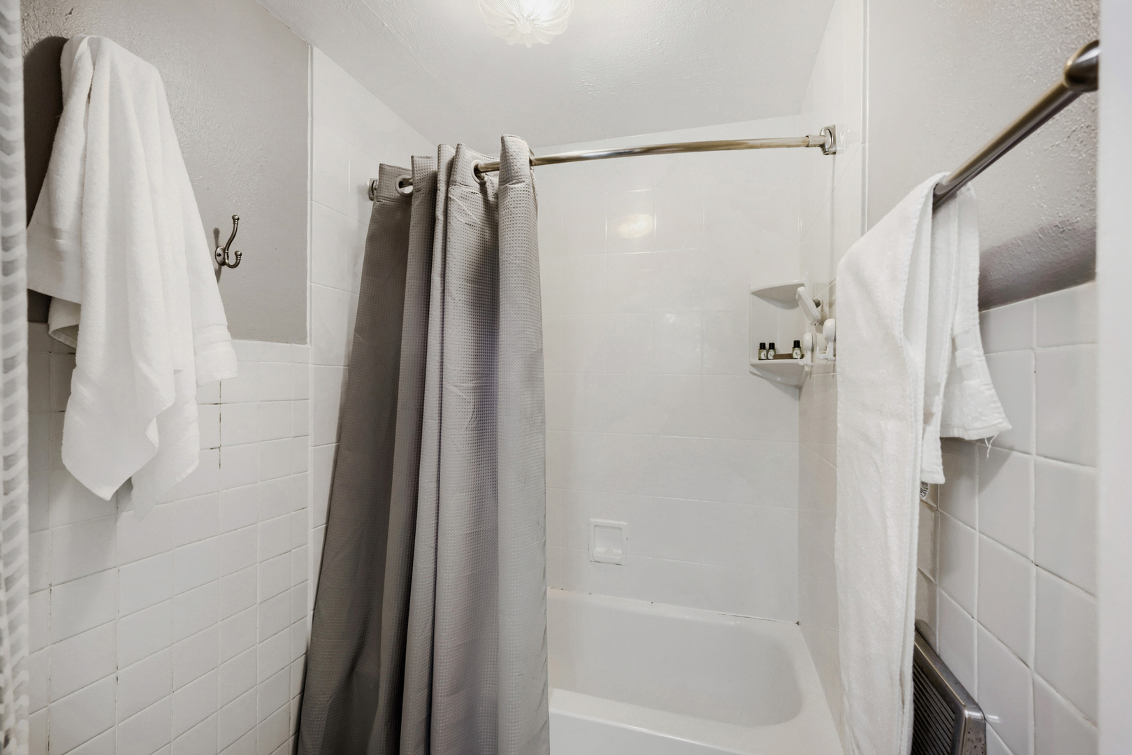 693 Spring Road Elmhurst, IL 60126 - Photo 17 of 31 Gallery Image 17