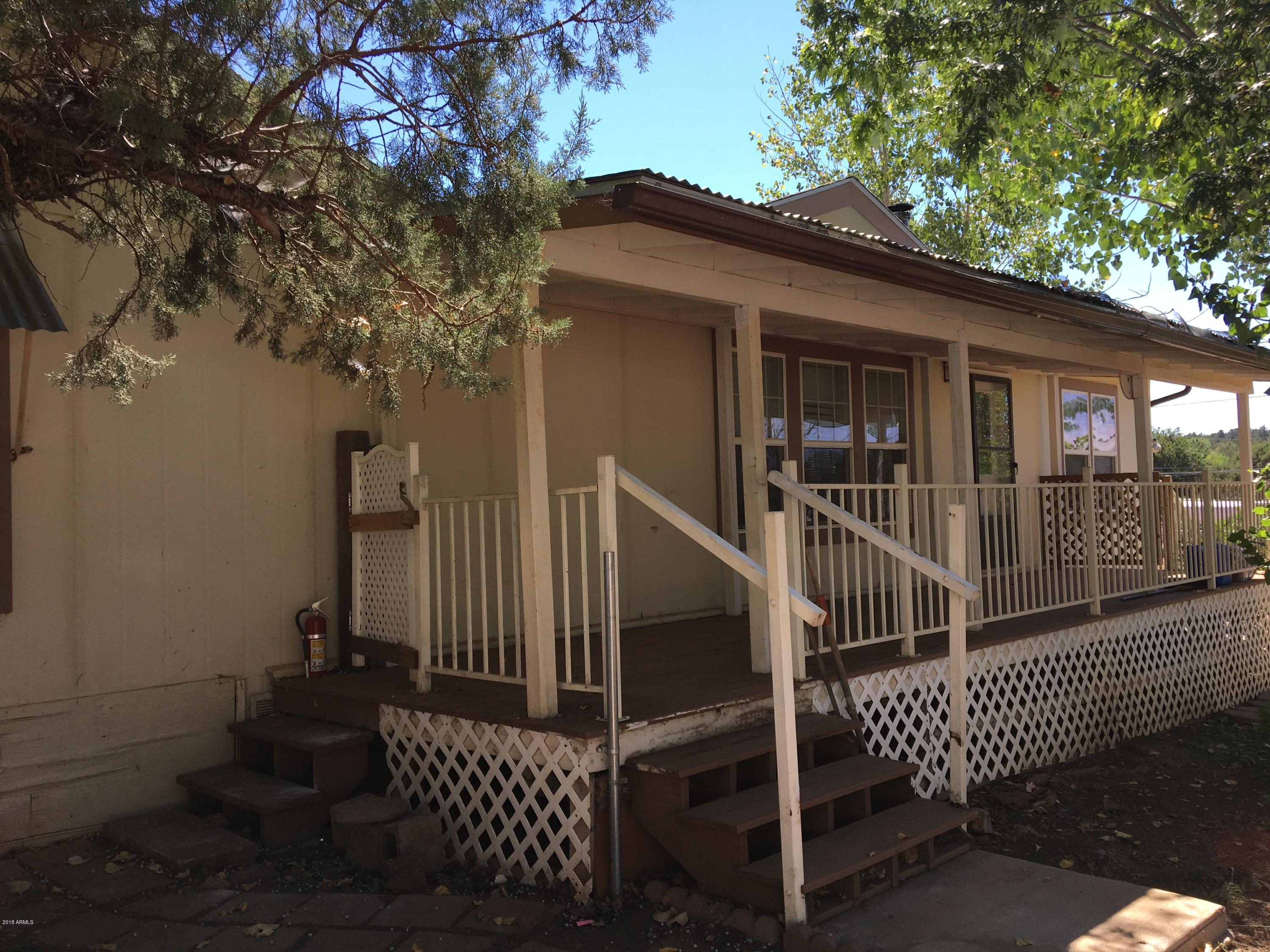 8221 Mescalero Road Payson, AZ 85541 - Photo 3 of 19 Covered deck
