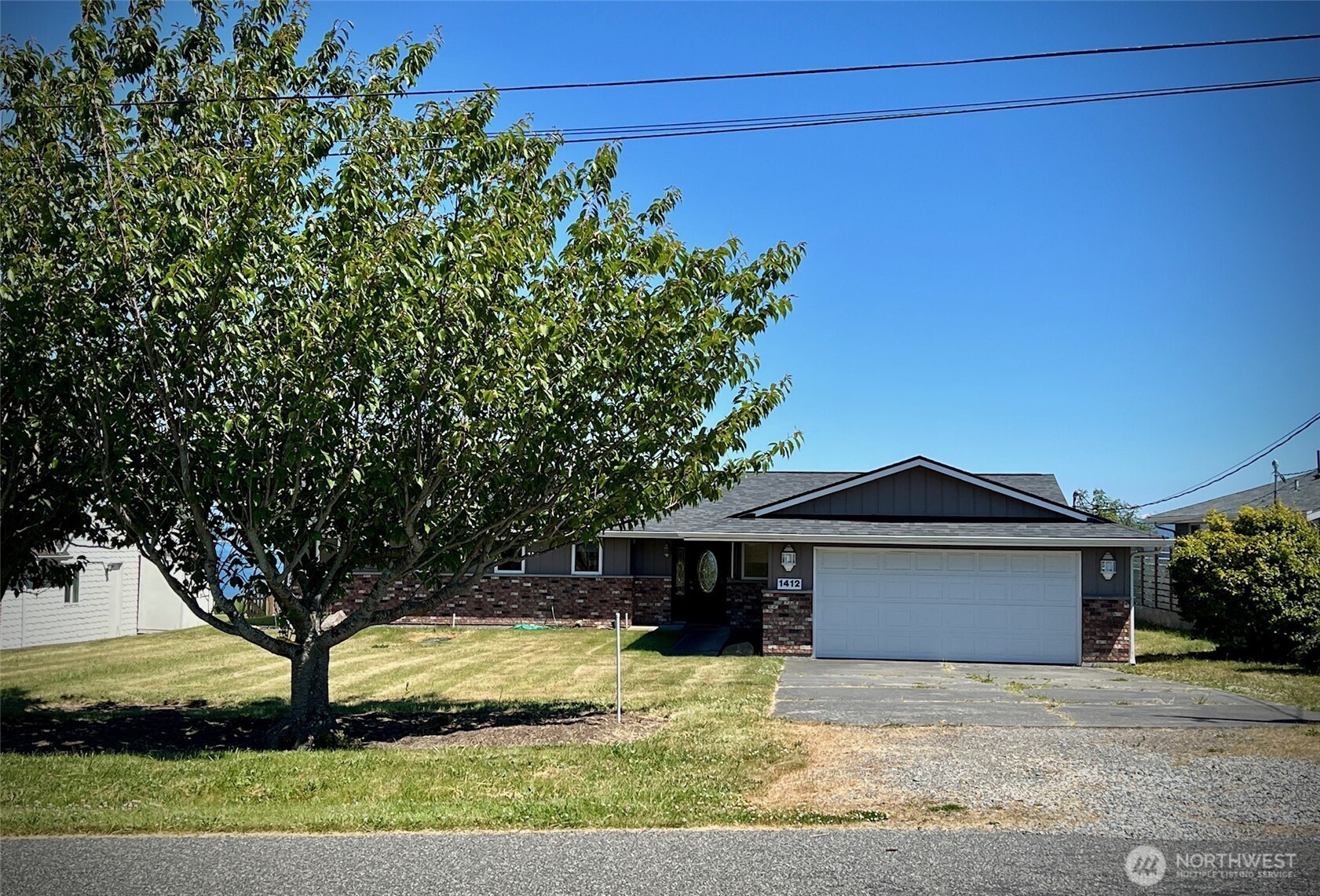 1412 Bonnie View Acres Road Oak Harbor, WA 98277 - Photo 2 of 28