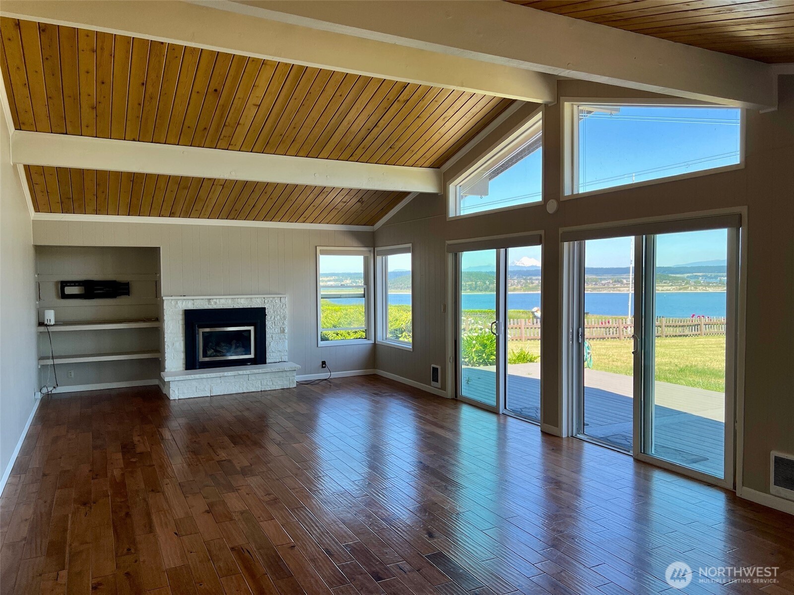 1412 Bonnie View Acres Road Oak Harbor, WA 98277 - Photo 4 of 28