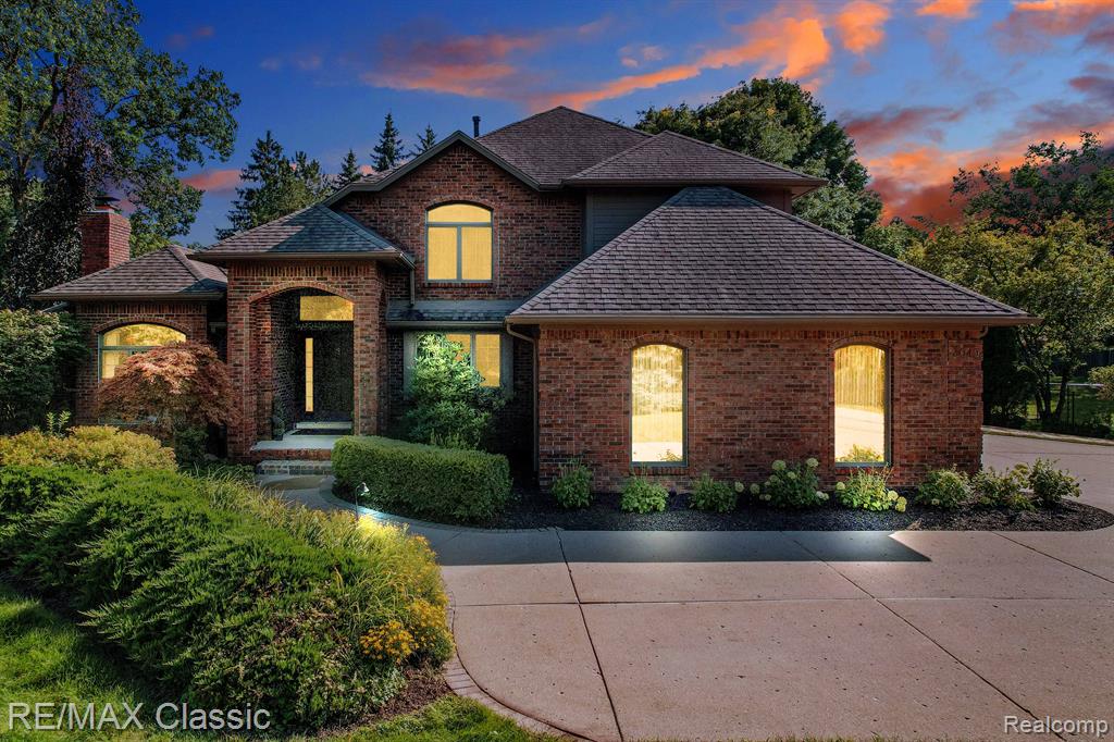 3049 Walnut Lake Road West Bloomfield, MI 48322 - Photo 1 of 53 Gallery Image 1