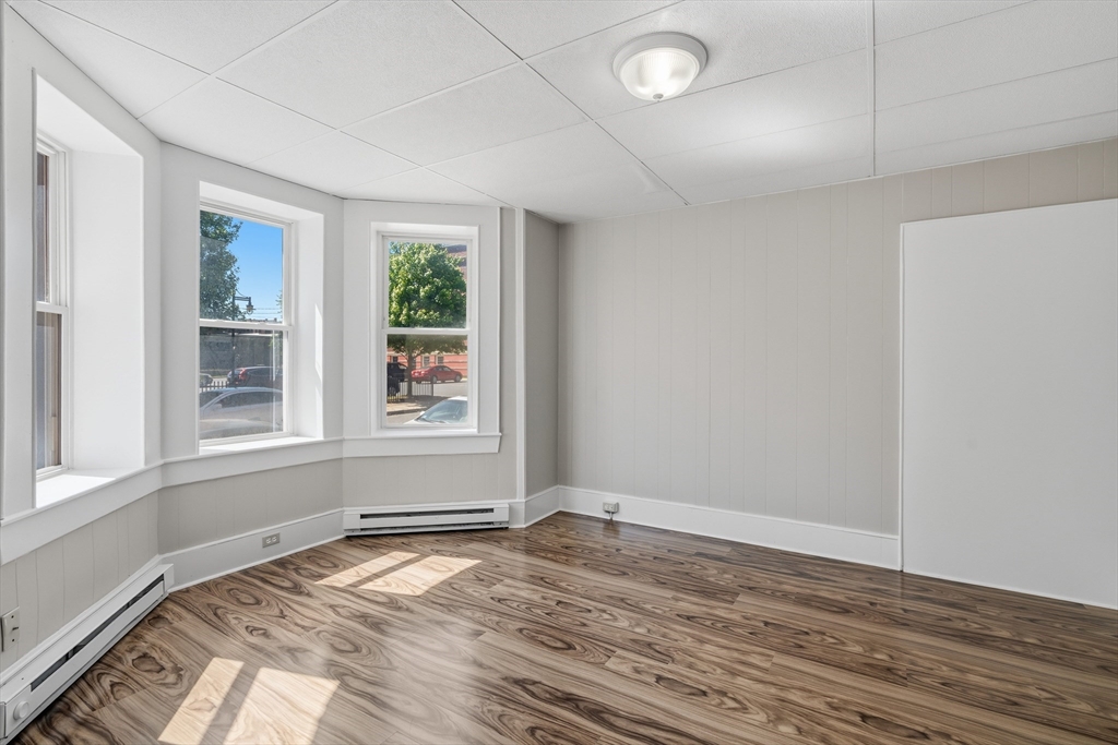 55 Chestnut Street, Unit 1 Holyoke, MA 01040 - Photo 13 of 20