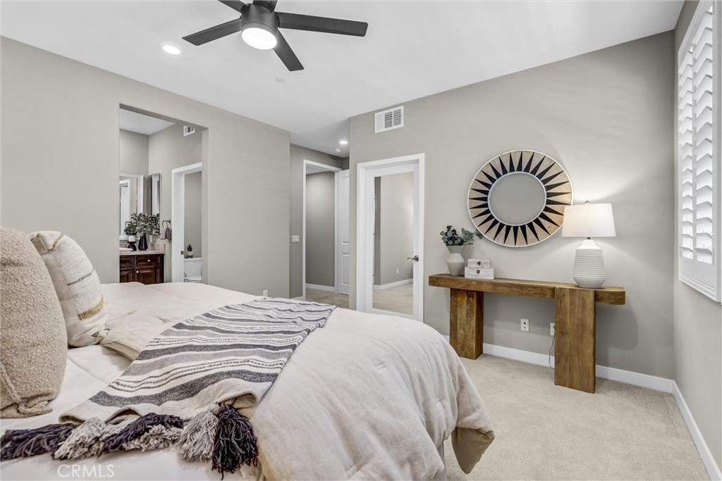 105 Rake Irvine, CA 92618 - Photo 13 of 37