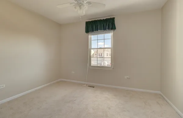 $329,000 | 566 Pinebrook Drive, Bolingbrook, IL 60490