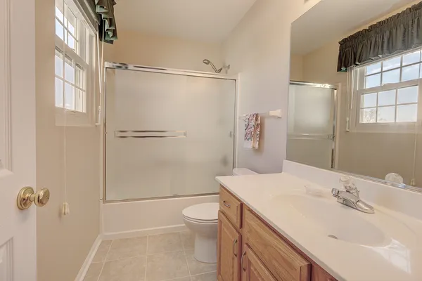 $329,000 | 566 Pinebrook Drive, Bolingbrook, IL 60490