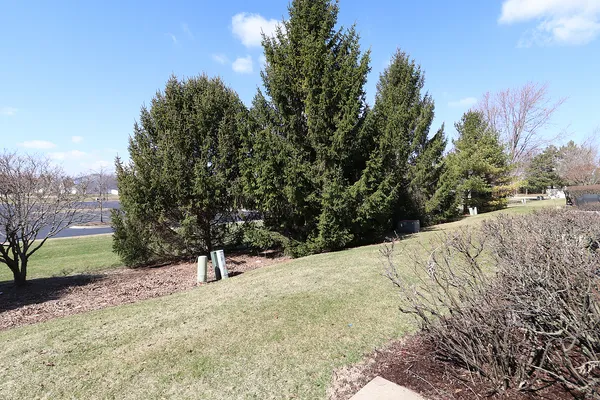 $329,000 | 566 Pinebrook Drive, Bolingbrook, IL 60490