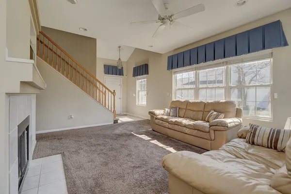 $329,000 | 566 Pinebrook Drive, Bolingbrook, IL 60490