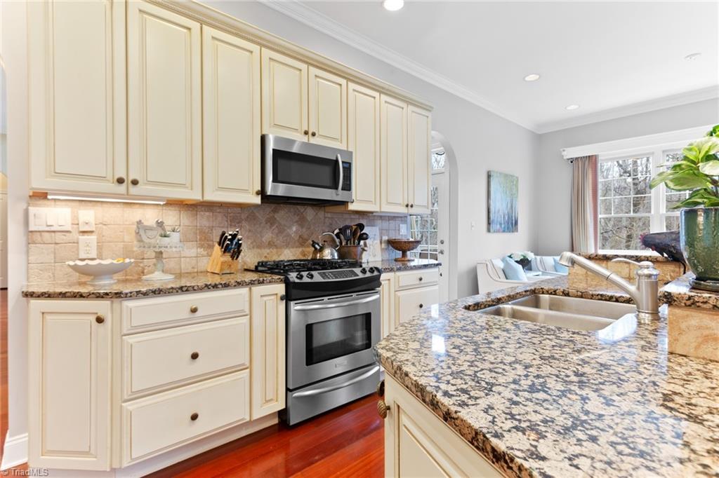 1059 Johnson Road High Point, NC 27265 - Photo 13 of 50 Gallery Image 13