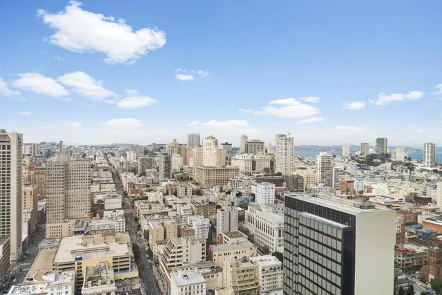 a picture of city view