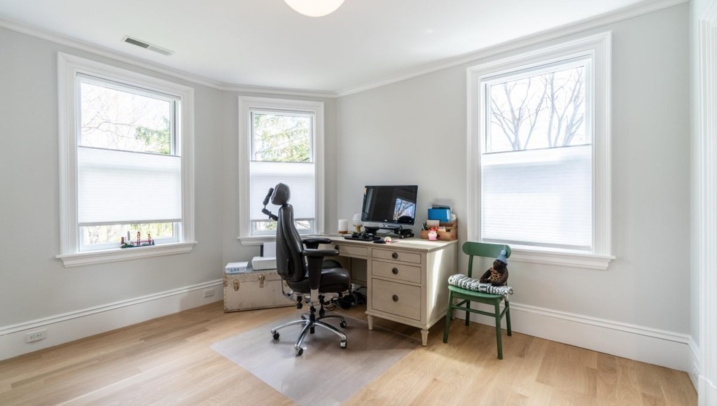 4 Eliot Road Lexington, MA 02421 - Photo 27 of 40