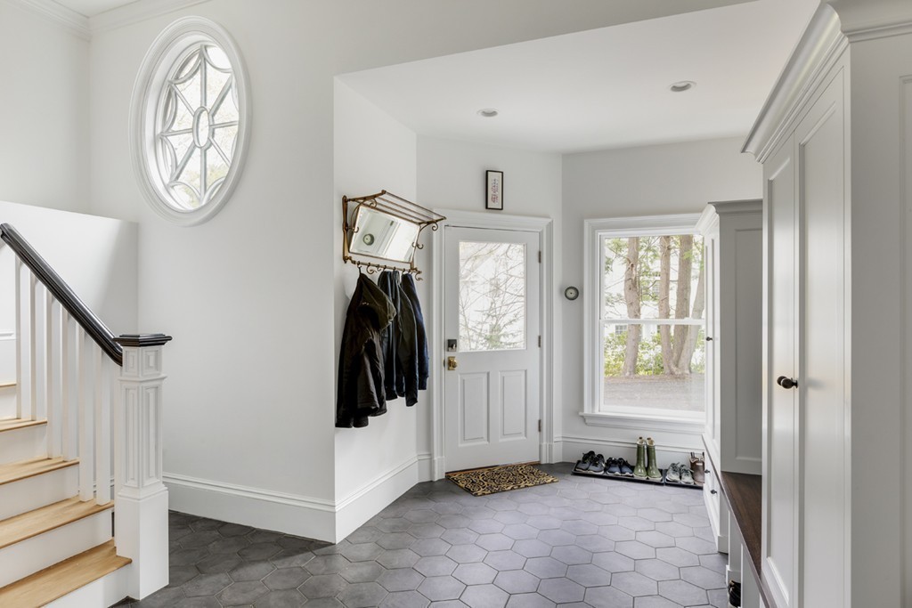 4 Eliot Road Lexington, MA 02421 - Photo 33 of 40