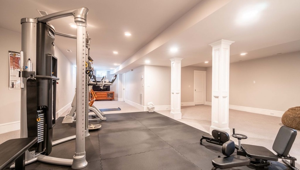 4 Eliot Road Lexington, MA 02421 - Photo 35 of 40