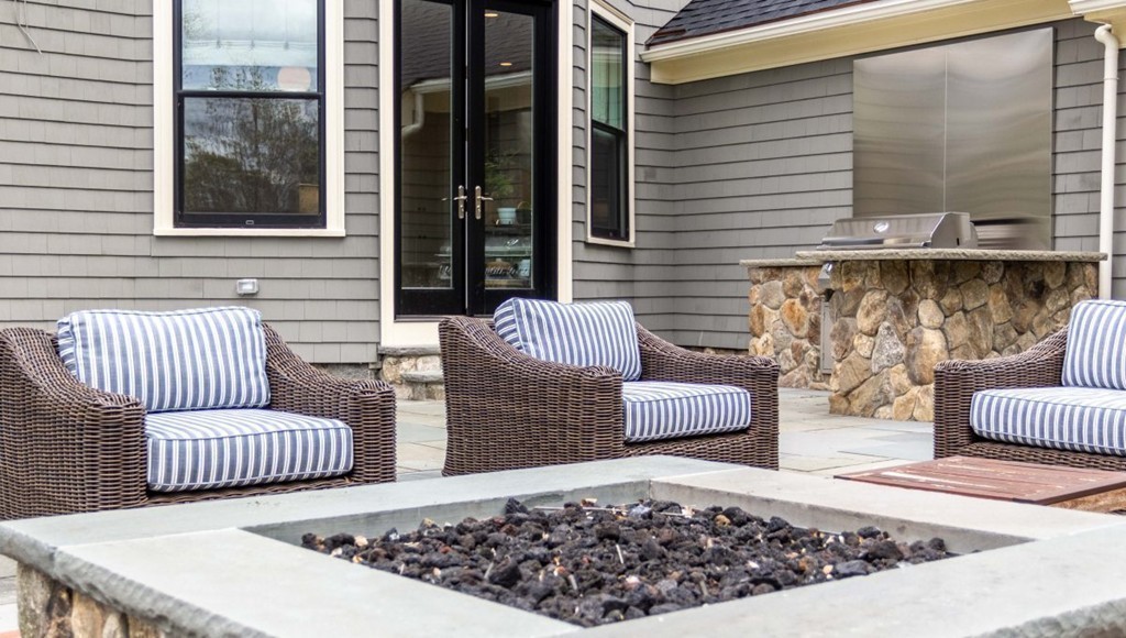 4 Eliot Road Lexington, MA 02421 - Photo 37 of 40