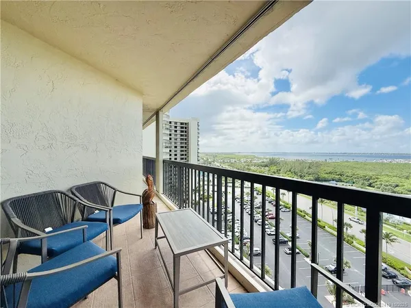 $6,000 | 9500 South Ocean Drive, Unit 1310, Jensen Beach, FL 34957