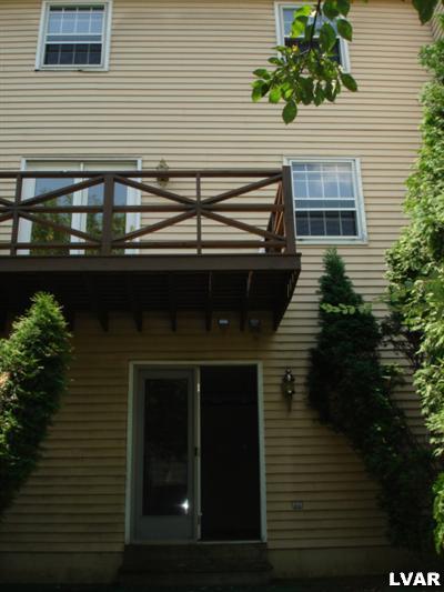 1096 Barnside Road Allentown, PA 18103 - Photo 2 of 9 Gallery Image 2