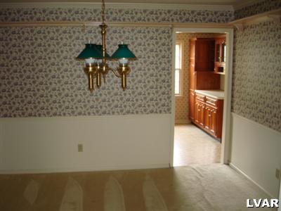 1096 Barnside Road Allentown, PA 18103 - Photo 4 of 9 Gallery Image 4