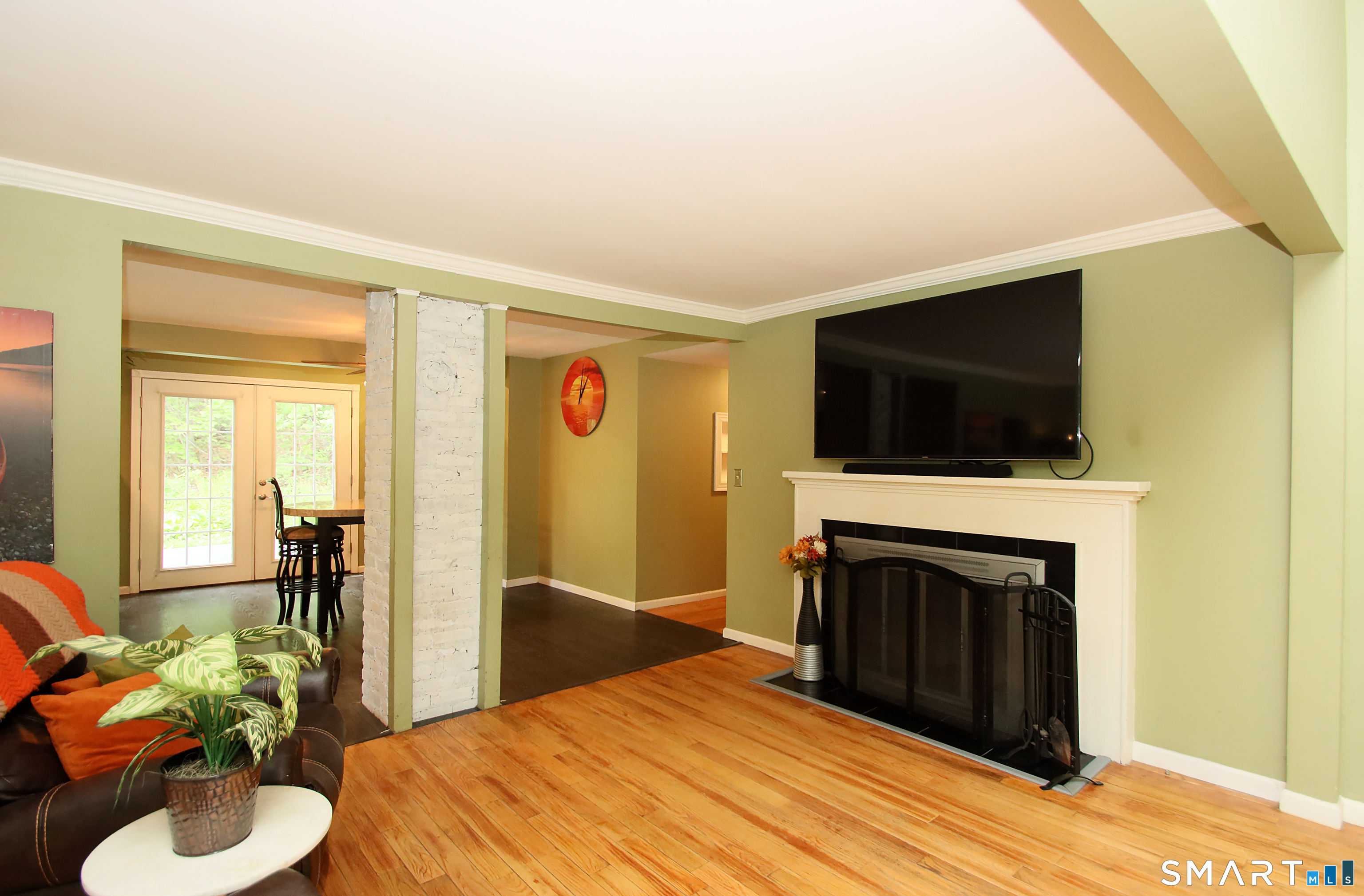 440 Dunbar Hill Road Hamden, CT 06514 - Photo 5 of 26