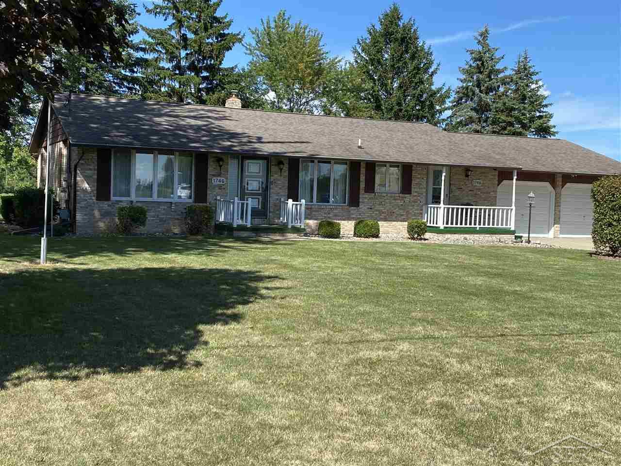 1746 West Midland Road Auburn, MI 48611 - Photo 2 of 19 50021361-1.JPG