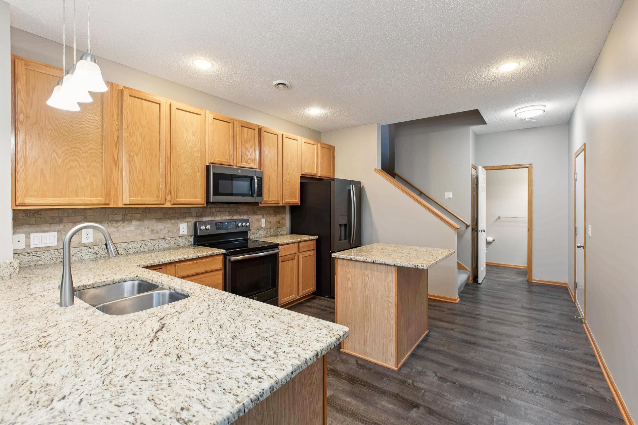 18502 97th Place North, Unit 2204 Maple Grove, MN 55311 - Photo 8 of 20