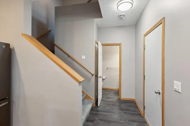 $300,000 | 18502 97th Place North, Unit 2204, Maple Grove, MN 55311