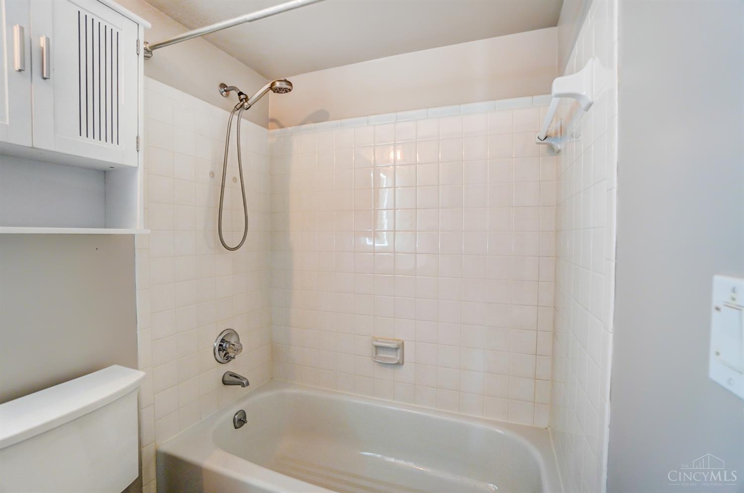 10611 West Mill Road Cincinnati, OH 45240 - Photo 30 of 39