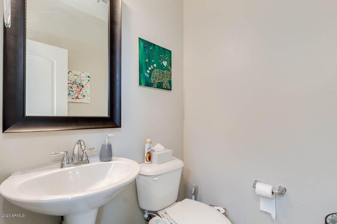 711 West Ardmore Road Phoenix, AZ 85041 - Photo 21 of 37 Ardmore-15