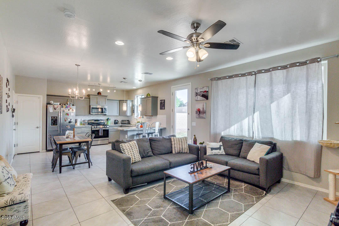 711 West Ardmore Road Phoenix, AZ 85041 - Photo 3 of 37 Ardmore-07