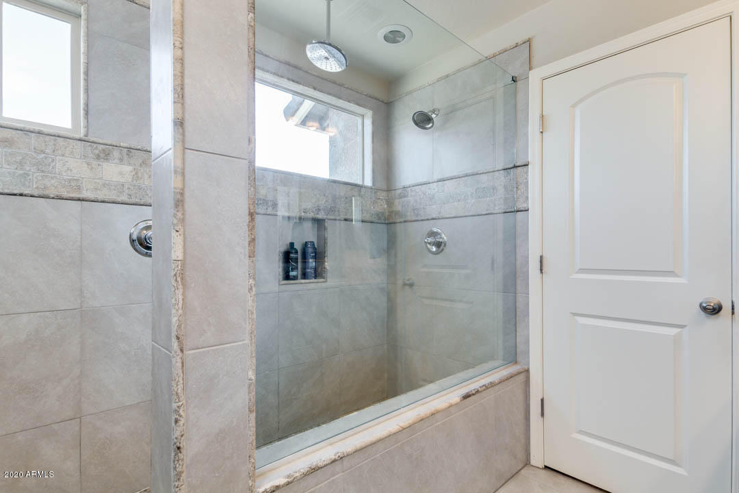 711 West Ardmore Road Phoenix, AZ 85041 - Photo 9 of 37 Ardmore-21