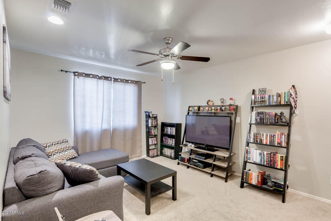 711 West Ardmore Road Phoenix, AZ 85041 - Photo 10 of 37 Ardmore-26
