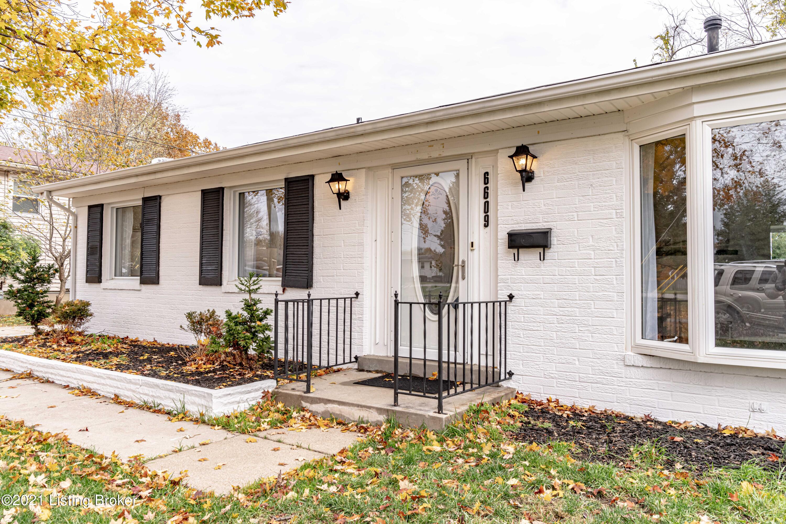 6609 Fernview Road Louisville, KY 40291 - Photo 8 of 68 DSC04338