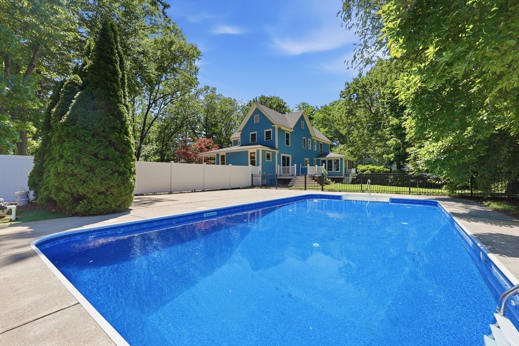 39 Beacon Street Amesbury, MA 01913 - Photo 38 of 41