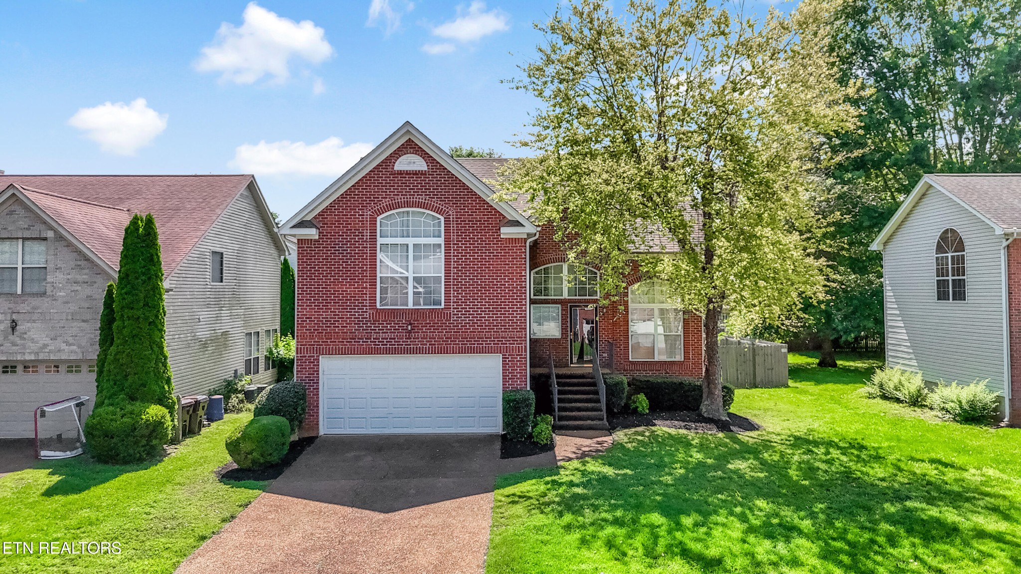 1213 Vale View Road Knoxville, TN 37922 - Photo 1 of 34 Gallery Image 1