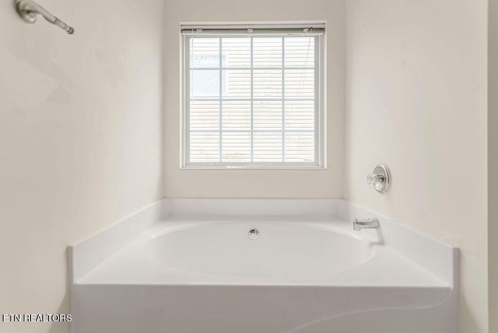 1213 Vale View Road Knoxville, TN 37922 - Photo 21 of 34 Gallery Image 21