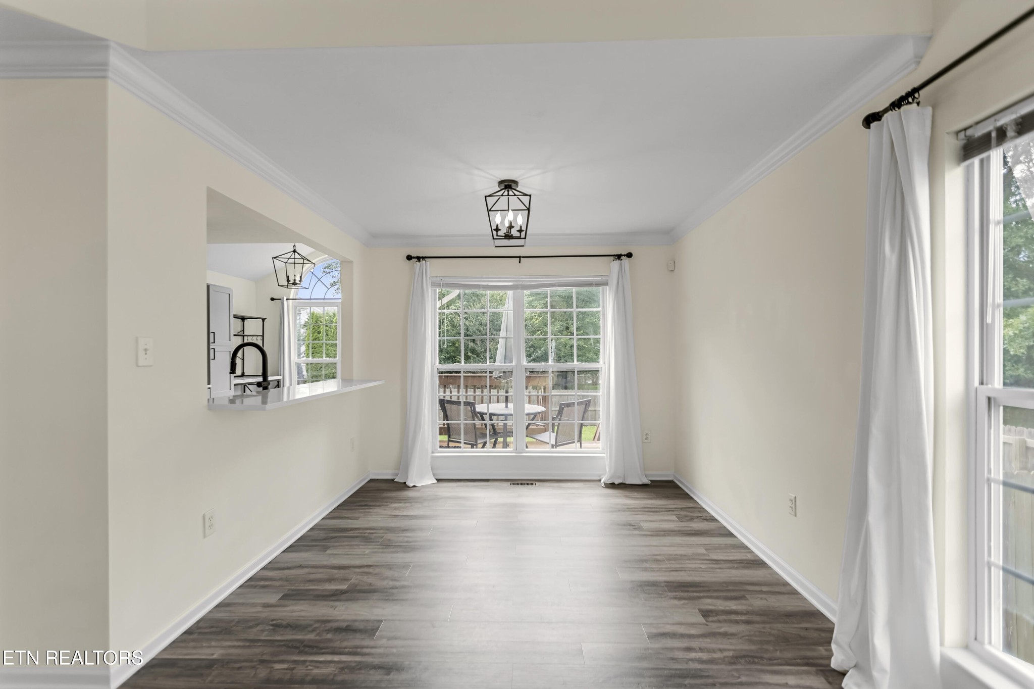 1213 Vale View Road Knoxville, TN 37922 - Photo 5 of 34 Gallery Image 5