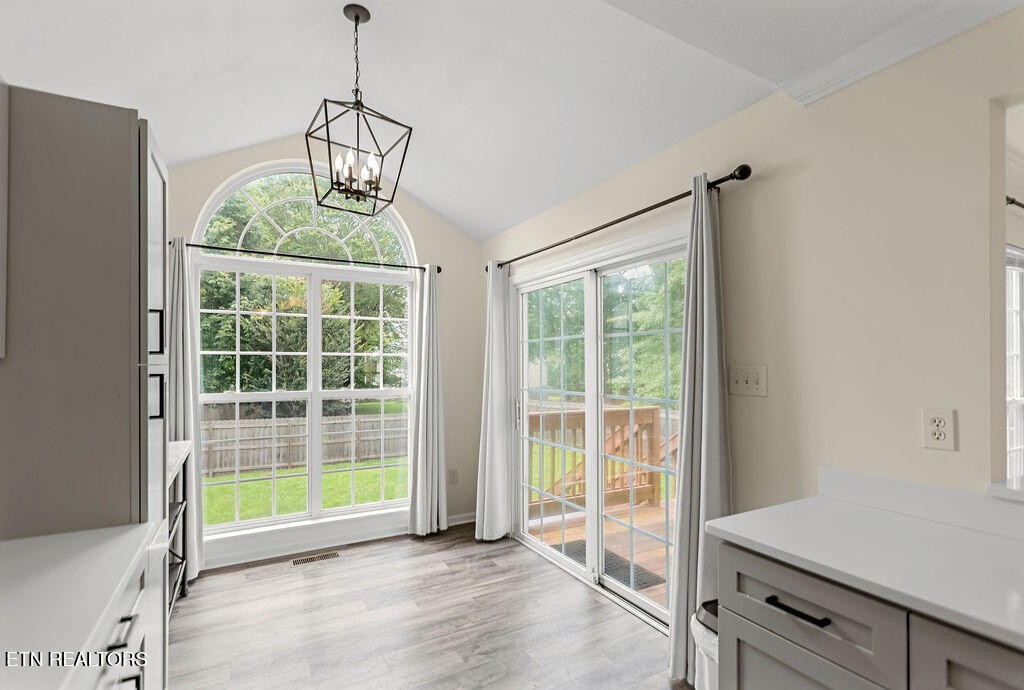 1213 Vale View Road Knoxville, TN 37922 - Photo 10 of 34 Gallery Image 10