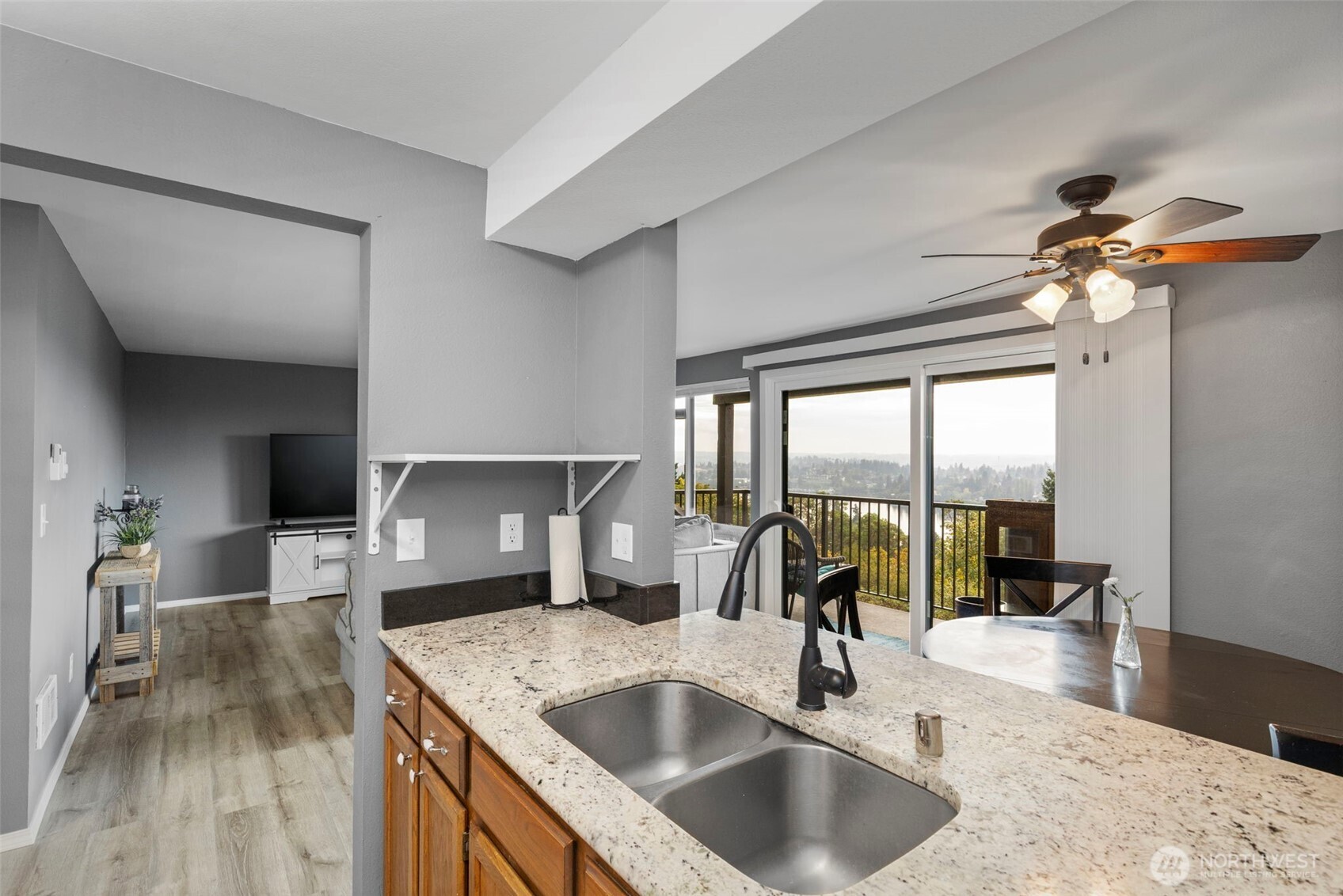 3340 Narrows View Lane Northeast, Unit 103 Bremerton, WA 98310 - Photo 13 of 25