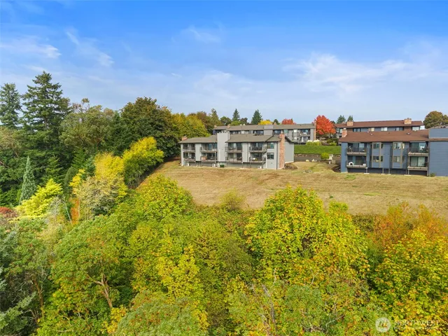 $255,000 | 3340 Narrows View Lane Northeast, Unit 103, Bremerton, WA 98310