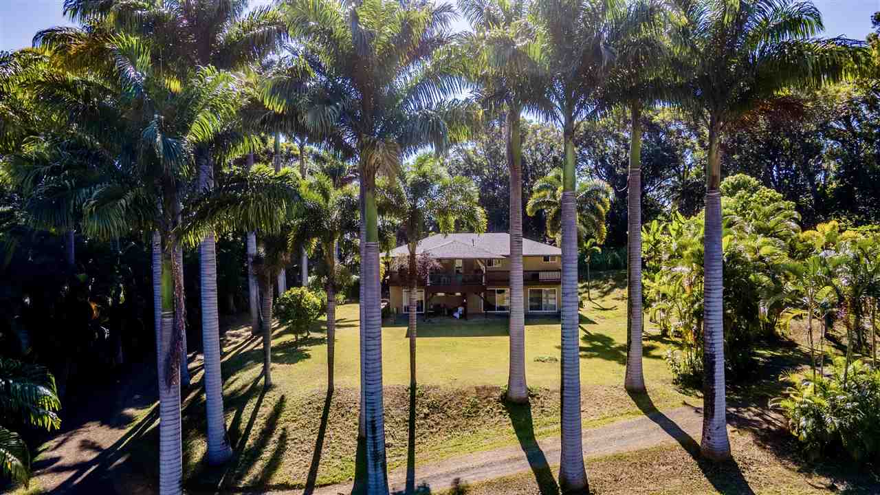 4509 Opana Place Haiku, HI 96708 - Photo 6 of 26 a view of balcony and patio