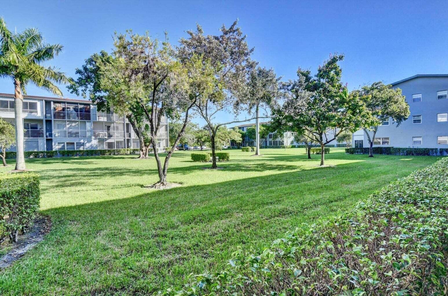 88 Suffolk C, Unit 88 Boca Raton, FL 33434 - Photo 12 of 36 View