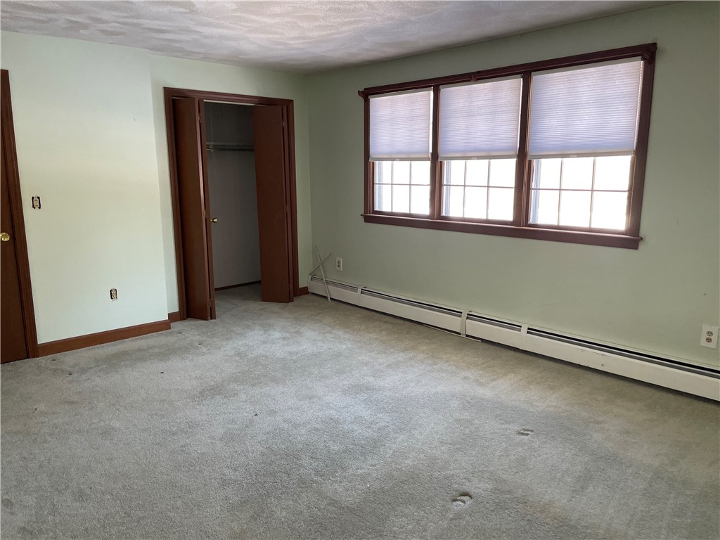 1 Grancera Drive Hopkinton, RI 02832 - Photo 16 of 38 Primary suite