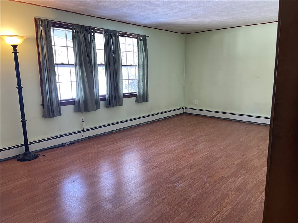 1 Grancera Drive Hopkinton, RI 02832 - Photo 4 of 38 Living room