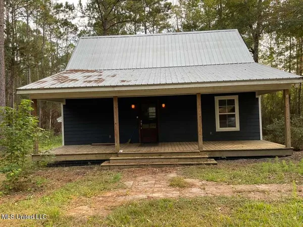 $244,000 | 30003 Road 202, Carriere, MS 39426