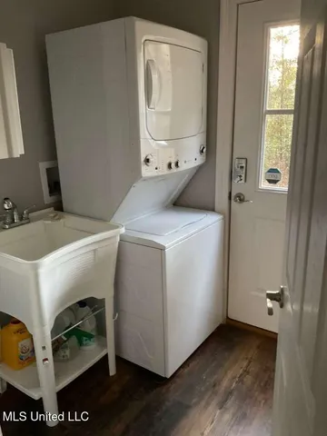 $242,500 | 30003 Road 202, Carriere, MS 39426